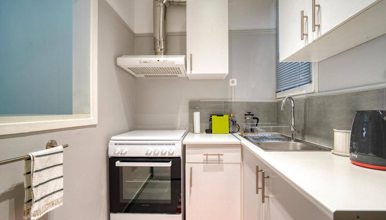 Alopekis Apartment Атина Екстериор снимка